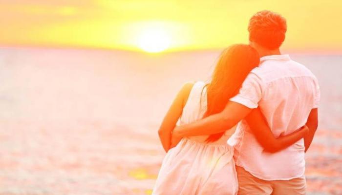 पार्टनरसोबत नाजूक क्षण साजरे करा या खास १० ठिकाणी पार्टनरसोबत नाजूक क्षण साजरे करा या खास १० ठिकाणी