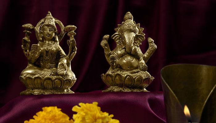 लक्ष्मीपूजन स्पेशल : शेअर बाजारातला लक्ष्मीपूजनाचा मुहूर्त लक्ष्मीपूजन स्पेशल : शेअर बाजारातला लक्ष्मीपूजनाचा मुहूर्त