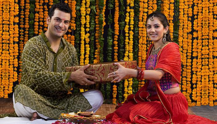 भाऊबीजेसाठी हा आहे शुभ मुहूर्त भाऊबीजेसाठी हा आहे शुभ मुहूर्त