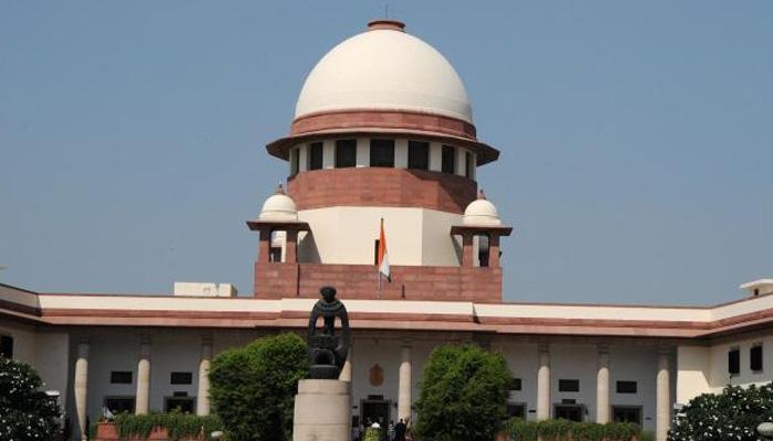 सिनेमा हॉलमध्ये राष्ट्रगीत होणार, सुप्रीम कोर्टाचा निर्णय कायम सिनेमा हॉलमध्ये राष्ट्रगीत होणार, सुप्रीम कोर्टाचा निर्णय कायम