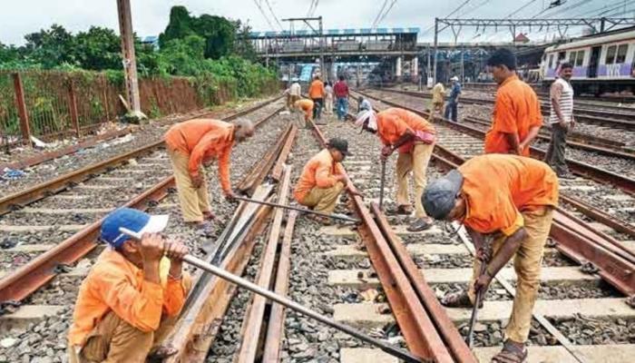 मुंबई : मध्य, हार्बर रेल्वे मार्गावर मेगाब्लॉक मुंबई : मध्य, हार्बर रेल्वे मार्गावर मेगाब्लॉक
