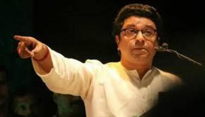 महात्मा नाना पाटेकरांनी नको तिथे बोलणे बंद करावे : राज ठाकरे महात्मा नाना पाटेकरांनी नको तिथे बोलणे बंद करावे : राज ठाकरे