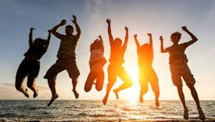 जगण्याच्या धडपडीत सुटलेल्या मित्रांसाठी....! जगण्याच्या धडपडीत सुटलेल्या मित्रांसाठी....!