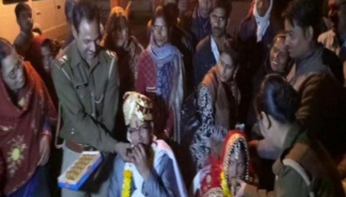 ...आणि पोलीस स्टेशनमध्ये पार पडलं लग्न (व्हिडिओ) ...आणि पोलीस स्टेशनमध्ये पार पडलं लग्न (व्हिडिओ)