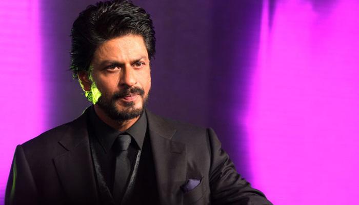 शाहरूख खानने डिस्ट्रिब्यूटरला का केले एवढे पैसे परत ? शाहरूख खानने डिस्ट्रिब्यूटरला का केले एवढे पैसे परत ?
