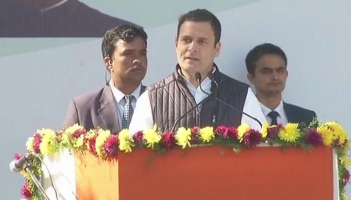भाजप देश तोडतो तर, कॉंग्रेस देशाला जोडतो: राहुल गांधी भाजप देश तोडतो तर, कॉंग्रेस देशाला जोडतो: राहुल गांधी