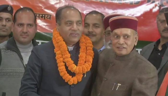 २७ डिसेंबरला मुख्यमंत्रीपदाची शपथ घेणार जयराम ठाकूर, पंतप्रधान मोदी राहणार उपस्थित २७ डिसेंबरला मुख्यमंत्रीपदाची शपथ घेणार जयराम ठाकूर, पंतप्रधान मोदी राहणार उपस्थित