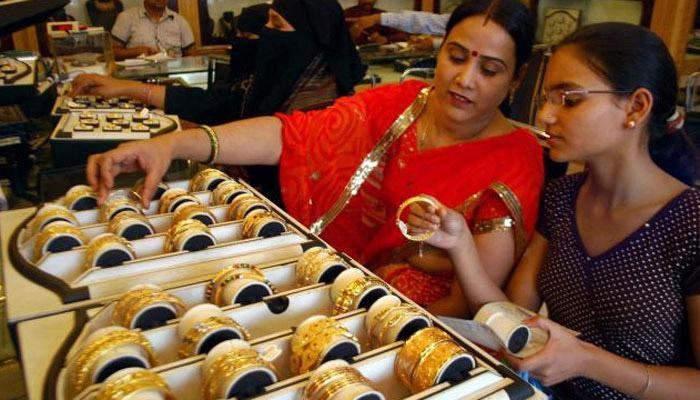 सोने चांदीत वाढ, जाणून घ्या काय आहेत आताचे दर सोने चांदीत वाढ, जाणून घ्या काय आहेत आताचे दर