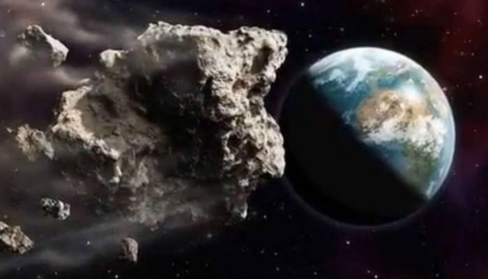 जगातल्या सर्वात उंच इमारतीच्या आकाराच्या उल्कापिंडाची पृथ्वीकडे आगेकूच जगातल्या सर्वात उंच इमारतीच्या आकाराच्या उल्कापिंडाची पृथ्वीकडे आगेकूच