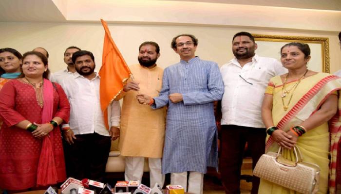 मनेसतून फुटलेल्या ६ नगरसेवकांच्या भवितव्याचा फैसला झाला मनेसतून फुटलेल्या ६ नगरसेवकांच्या भवितव्याचा फैसला झाला