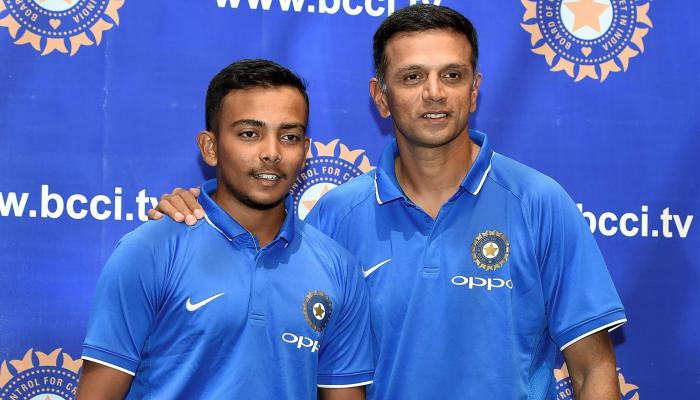 'या' कारणामुळे राहुल द्रविड BCCI वर नाराज 'या' कारणामुळे राहुल द्रविड BCCI वर नाराज