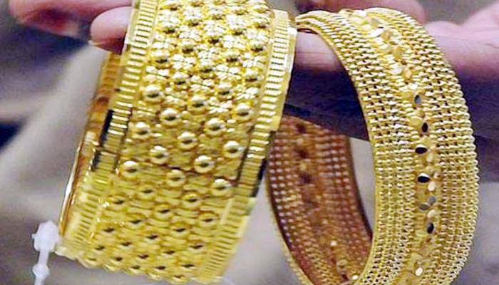 खुशखबर : पीएनबी घोटाळ्यामुळे स्वस्त झालं सोनं खुशखबर : पीएनबी घोटाळ्यामुळे स्वस्त झालं सोनं