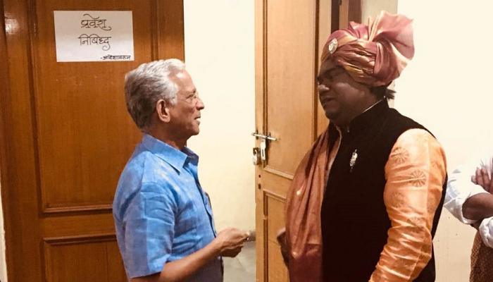 कलाकारांचं समर्पण... कलाकारांचं समर्पण...