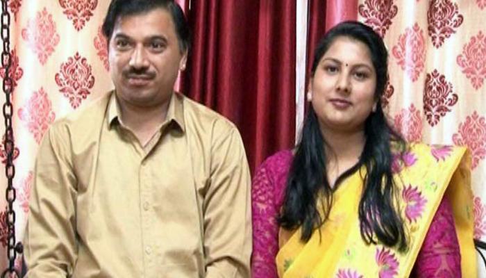 पुण्यातील आगळीवेगळी प्रेमकहाणी देशात यूट्यूबवर ट्रेंडिंग पुण्यातील आगळीवेगळी प्रेमकहाणी देशात यूट्यूबवर ट्रेंडिंग
