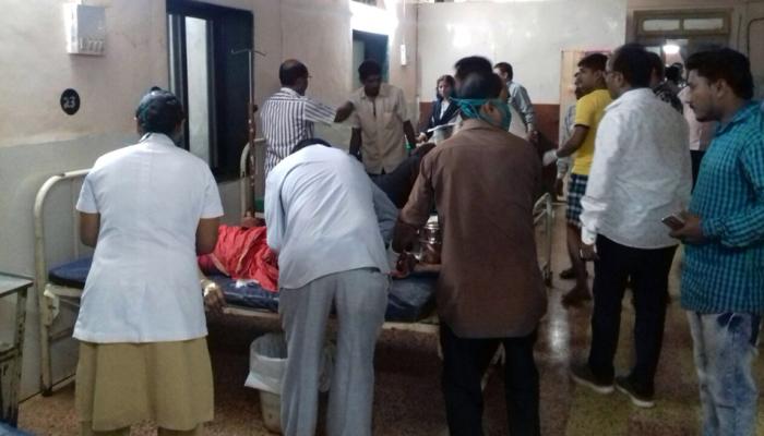 पोलादपूर येथे टेम्पो दरीत कोसळला, तीन जणांचा मृत्यू पोलादपूर येथे टेम्पो दरीत कोसळला, तीन जणांचा मृत्यू