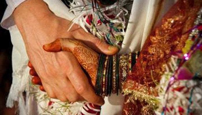 लग्नानंतर बायकोला चुकूनही हे प्रश्न विचारु नका लग्नानंतर बायकोला चुकूनही हे प्रश्न विचारु नका