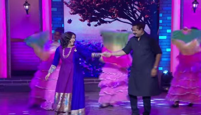 VIDEO : अभिनेता आदेश बांदेकर, सुचित्रा बांदेकर यांचा सैराट डान्स VIDEO : अभिनेता आदेश बांदेकर, सुचित्रा बांदेकर यांचा सैराट डान्स