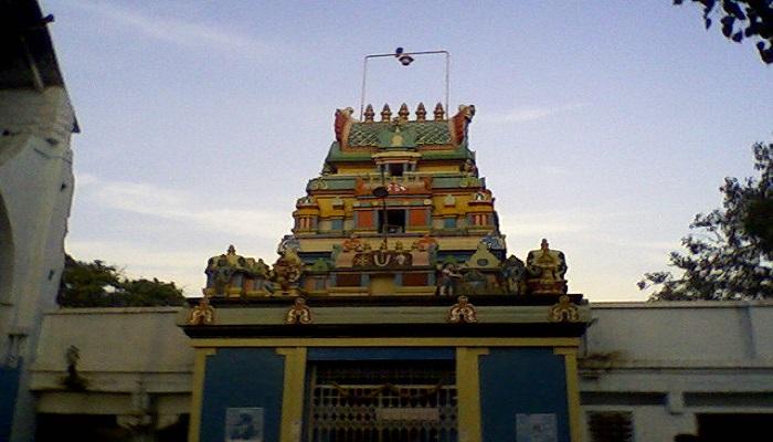 या मंदिराला ११ प्रदक्षिणा मारल्यानंतर पूर्ण होतात सर्व इच्छा या मंदिराला ११ प्रदक्षिणा मारल्यानंतर पूर्ण होतात सर्व इच्छा