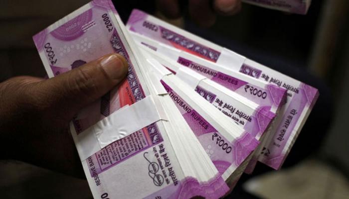 'आयटी' नाही तर इकडे मिळतो सर्वाधिक पगार, पुण्याचा नंबर पहिला 'आयटी' नाही तर इकडे मिळतो सर्वाधिक पगार, पुण्याचा नंबर पहिला
