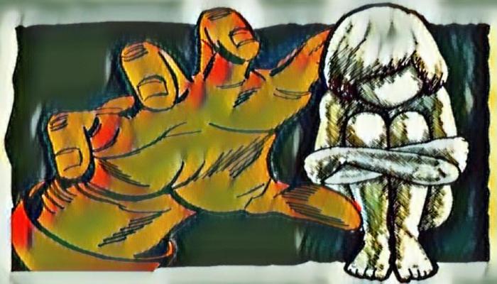खाऊचे आमिष दाखवून ४ वर्षांच्या मुलीवर बलात्कार खाऊचे आमिष दाखवून ४ वर्षांच्या मुलीवर बलात्कार