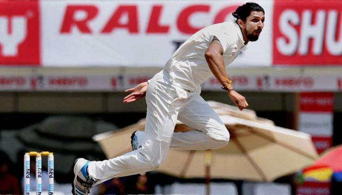 आयपीएलमध्ये विक्री न झालेल्या ईशांतची काऊंटीमध्ये सनसनाटी बॉलिंग आयपीएलमध्ये विक्री न झालेल्या ईशांतची काऊंटीमध्ये सनसनाटी बॉलिंग