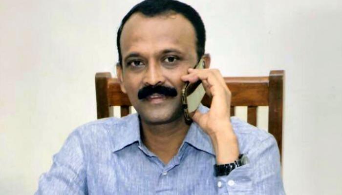 खालापूर तहसीलदारांनी मागितली १० लाखांची लाच, गुन्हा दाखल खालापूर तहसीलदारांनी मागितली १० लाखांची लाच, गुन्हा दाखल