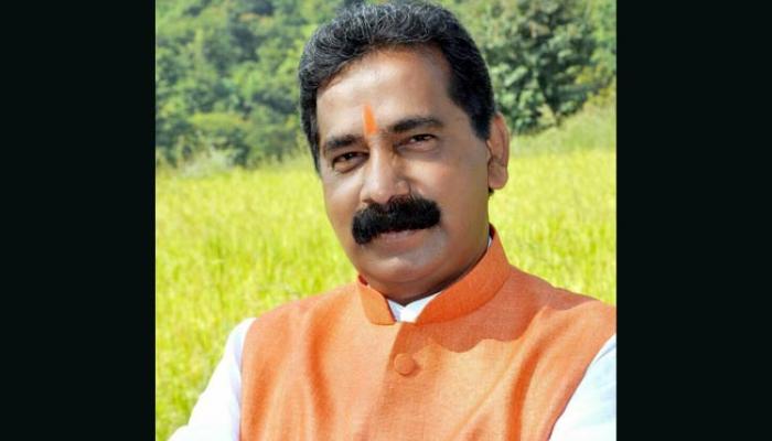 शिवसेनेचे आमदार राजन साळवी यांना अटक शिवसेनेचे आमदार राजन साळवी यांना अटक