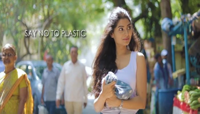 'पर्यावरण पूरक' संदेश देणारे 'कॅरी ऑन'चे व्हिडिओ व्हायरल 'पर्यावरण पूरक' संदेश देणारे 'कॅरी ऑन'चे व्हिडिओ व्हायरल