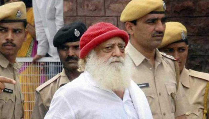 आसाराम : असुमल हरपलानी ते 'बापू' होण्याची किमया, १० हजार कोटींचा मालक आसाराम : असुमल हरपलानी ते 'बापू' होण्याची किमया, १० हजार कोटींचा मालक