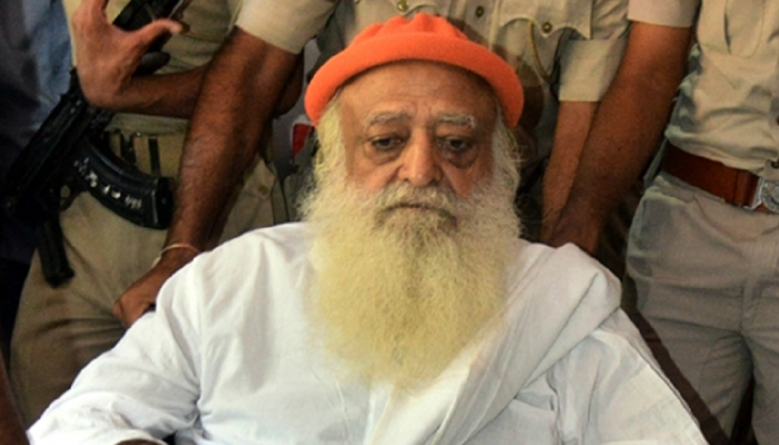 या 4 गोष्टींमुळे आसाराम बापू ठरला दोषी या 4 गोष्टींमुळे आसाराम बापू ठरला दोषी
