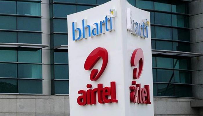 15 वर्षात एअरटेलसोबत असं काही झालं की... 15 वर्षात एअरटेलसोबत असं काही झालं की...