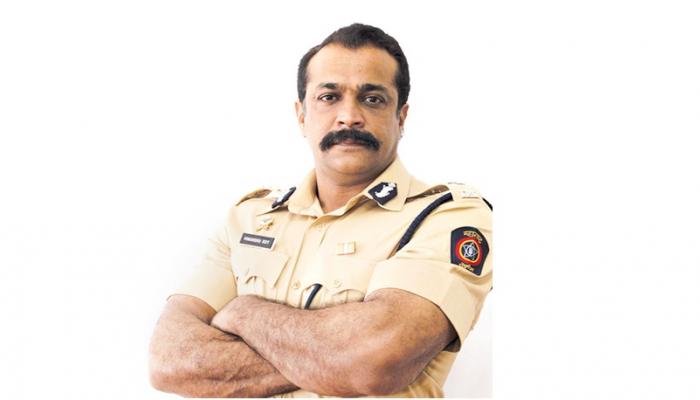 हायप्रोफाईल केसेस धसास लावणारे हिमांशू रॉय यांची आत्महत्या हायप्रोफाईल केसेस धसास लावणारे हिमांशू रॉय यांची आत्महत्या