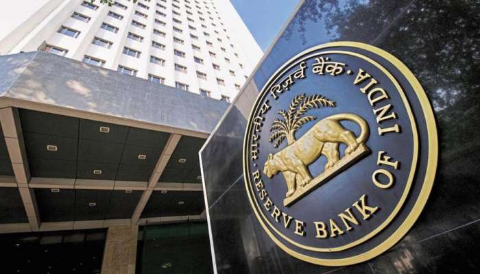 RBIमध्ये पदवीधारकांना नोकरीची संधी, तुमच्या हातात केवळ दोन दिवस! RBIमध्ये पदवीधारकांना नोकरीची संधी, तुमच्या हातात केवळ दोन दिवस!