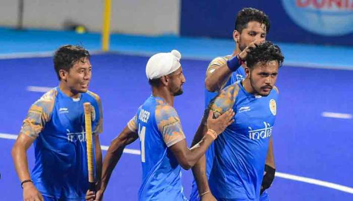 Asian Games 2018 : भारताकडून पाकिस्तानचा धुव्वा, कांस्यपदकावर नाव कोरले Asian Games 2018 : भारताकडून पाकिस्तानचा धुव्वा, कांस्यपदकावर नाव कोरले