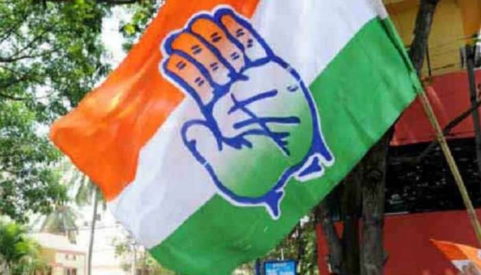 राफेल विमान खरेदीप्रकरणी काँग्रेस आक्रमक, नागपुरात निदर्शने राफेल विमान खरेदीप्रकरणी काँग्रेस आक्रमक, नागपुरात निदर्शने