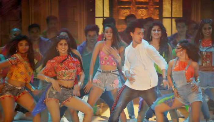 हनी सिंगच्या 'या' गाण्याने तोडले यूट्युबवरील सर्व रेकॉर्ड हनी सिंगच्या 'या' गाण्याने तोडले यूट्युबवरील सर्व रेकॉर्ड