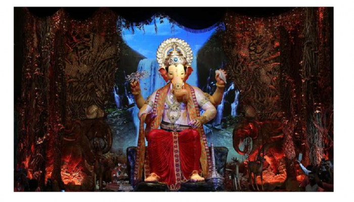 लालबागचा राजा यांना कधी सुबुद्धी देईल, १३५ जणांना गंडवलं...! लालबागचा राजा यांना कधी सुबुद्धी देईल, १३५ जणांना गंडवलं...!