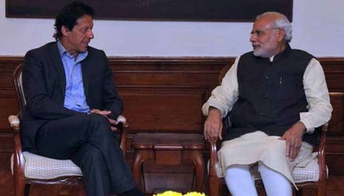 चर्चेला पुन्हा सुरुवात व्हावी, पाक पंतप्रधान इमरान खान यांचं मोदींना पत्र चर्चेला पुन्हा सुरुवात व्हावी, पाक पंतप्रधान इमरान खान यांचं मोदींना पत्र